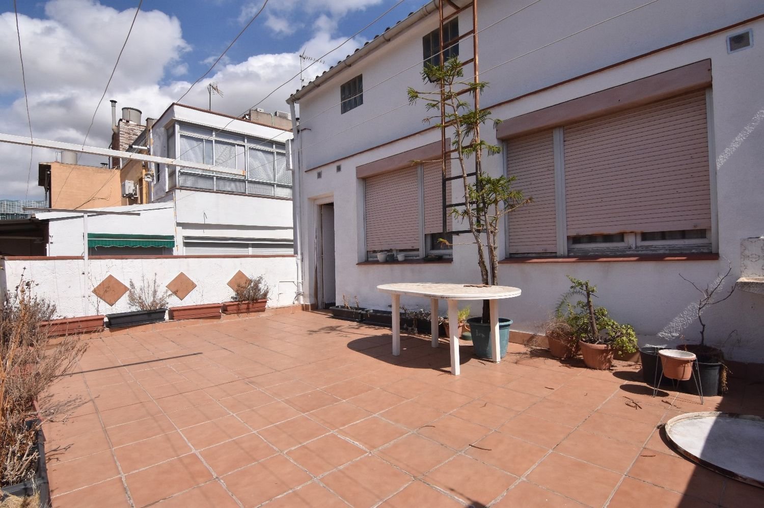 4 Schlafzimmer Haus in Sabadell, Spain, Nr. 235741