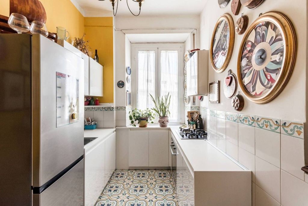 2 bedrooms Apartment in Rome, Italy No. 334955