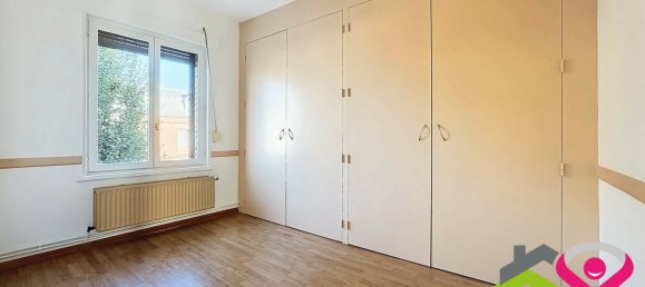 4 bedrooms House in Valenciennes, France No. 160001 8