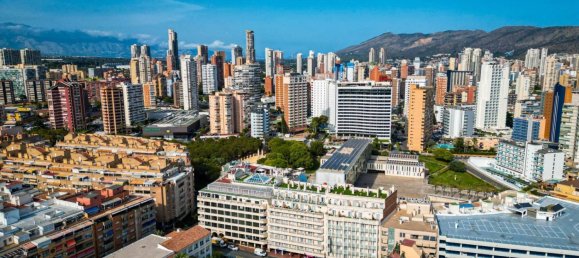 4 bedrooms Commercial property in Benidorm, Spain No. 191309 28