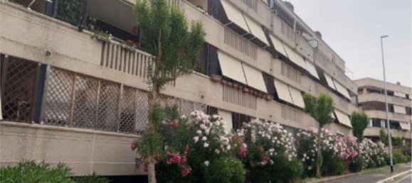 Квартира с 4 комнатами в Рим, Италия № 190556 15