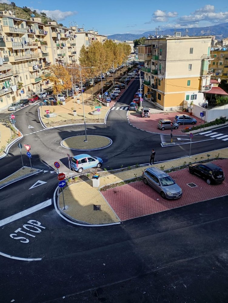 3 rooms Apartment in Messina, Italy No. 51212