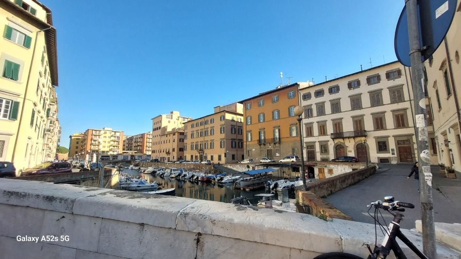 3 rooms Apartment in Livorno, Italy No. 48899