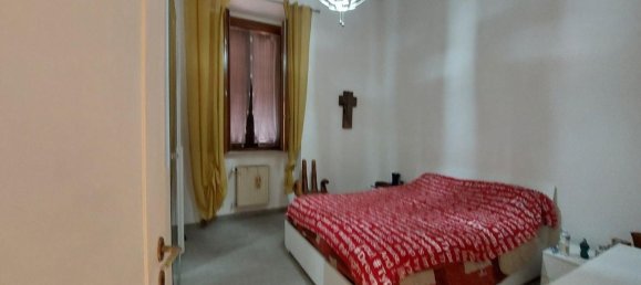 3 rooms Apartment in Livorno, Italy No. 48899 12