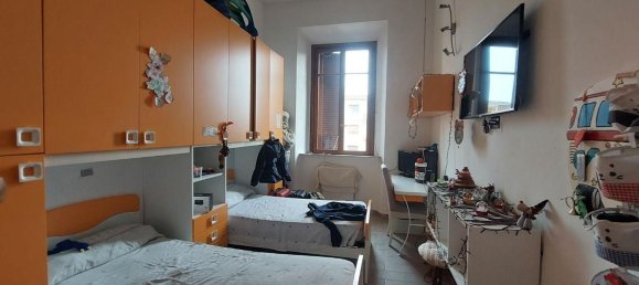 3 rooms Apartment in Livorno, Italy No. 48899 18
