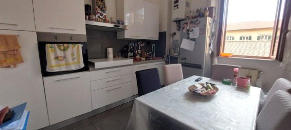 3 rooms Apartment in Livorno, Italy No. 48899 6