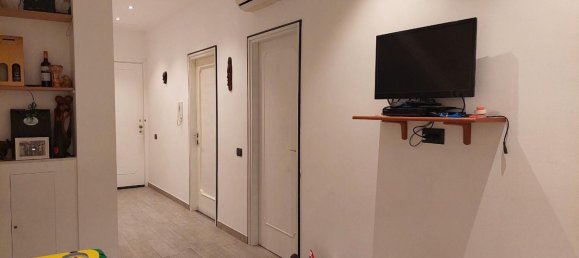 3 rooms Apartment in Livorno, Italy No. 48899 17