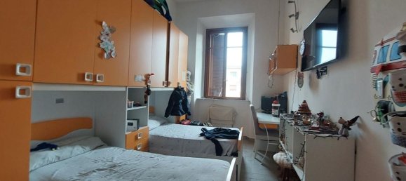 3 rooms Apartment in Livorno, Italy No. 48899 10