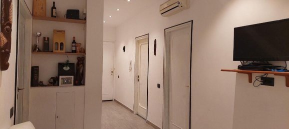 3 rooms Apartment in Livorno, Italy No. 48899 16