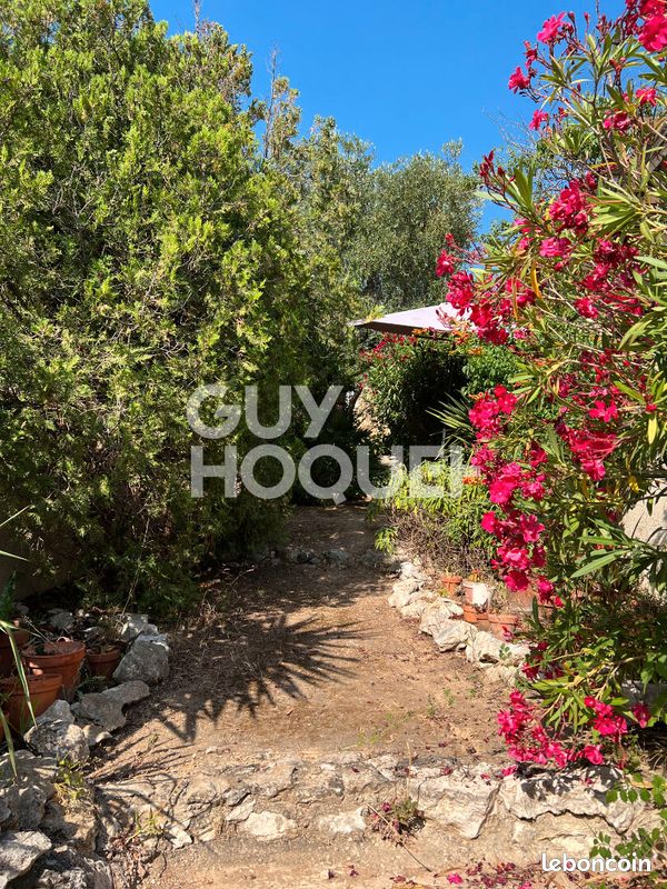 4 bedrooms House in Marseille, France No. 342600