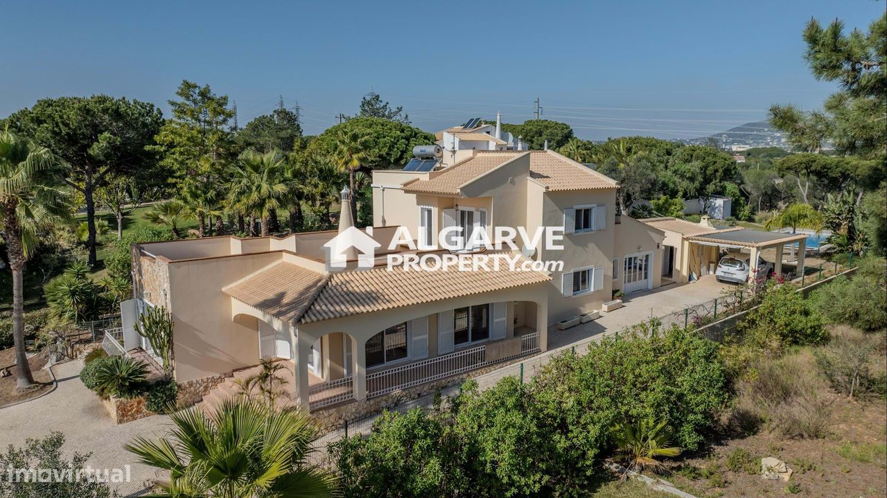 4 bedrooms House in Almancil, Portugal No. 101612