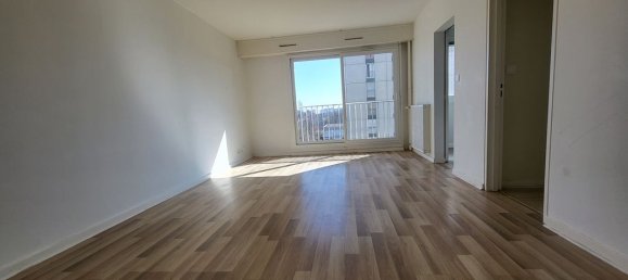 1 bedroom Apartment in Dijon, France No. 194551 2