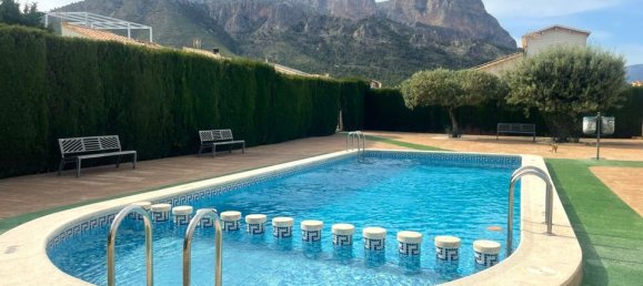 3 Schlafzimmer Haus in La Nucia, Spain, Nr. 188274 2