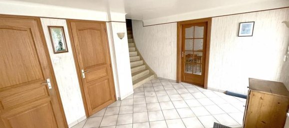 4 bedrooms House in Mont-Saint-Martin, France No. 242188 3