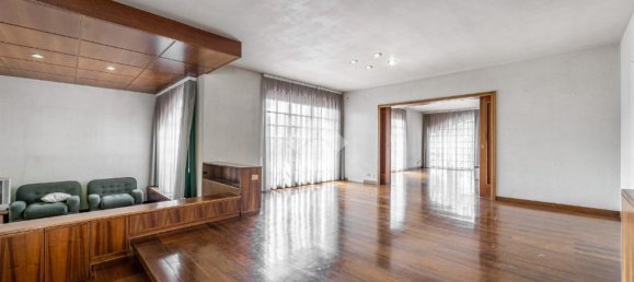 5 bedrooms Villa in Isera, Italy No. 92055 22