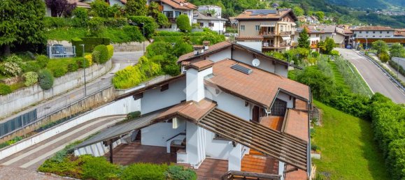 5 bedrooms Villa in Isera, Italy No. 92055 18