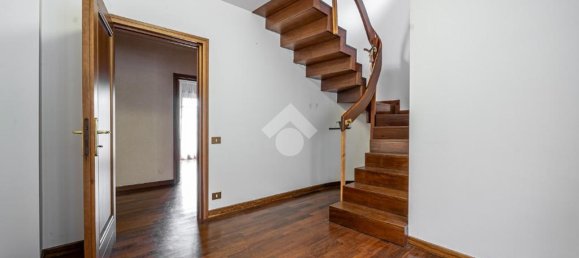 5 bedrooms Villa in Isera, Italy No. 92055 47