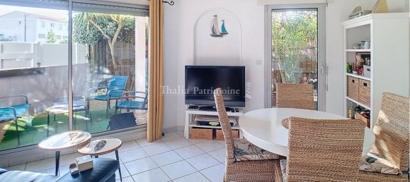 Apartamento de 1 dormitorio en Arcachon, France No. 99619 2