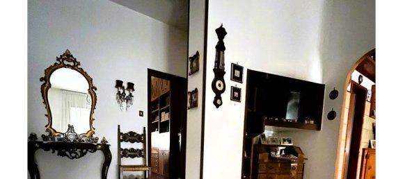 3 bedrooms Apartment in Rome, Italy No. 196857 6