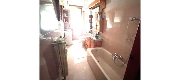 3 bedrooms Apartment in Rome, Italy No. 196857 10