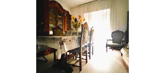 3 bedrooms Apartment in Rome, Italy No. 196857 2