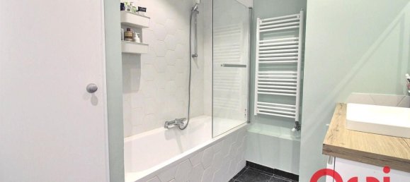 3 bedrooms Apartment in Montigny-le-Bretonneux, France No. 291741 8