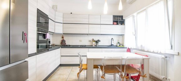 2 Schlafzimmer Villa in Inzago, Italy, Nr. 292784 9