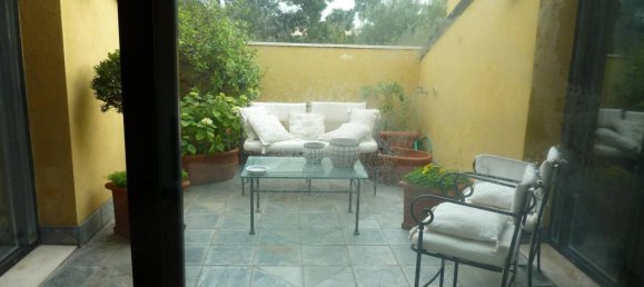 Квартира с 6 комнатами в Фальконара Мариттима, Италия № 76297 3