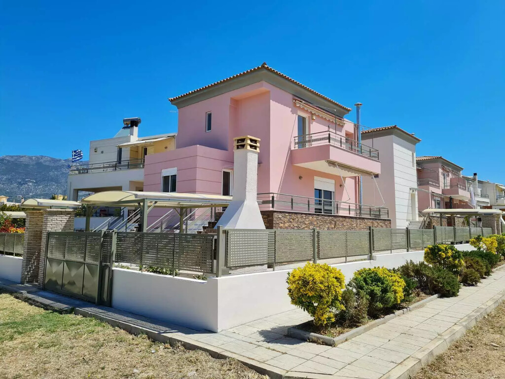 3 bedrooms House for sale in Loutraki, Loutraki-Perachora-Agioi Theodoroi, Corinthia, Peloponnese, Peloponnese, Western Greece and the Ionian, Greece № 93641
