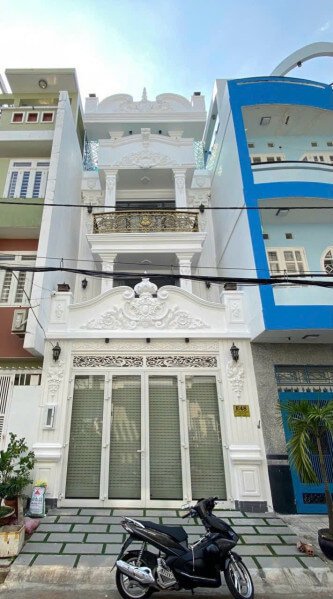 90m² House in District 7, Vietnam No. 7330