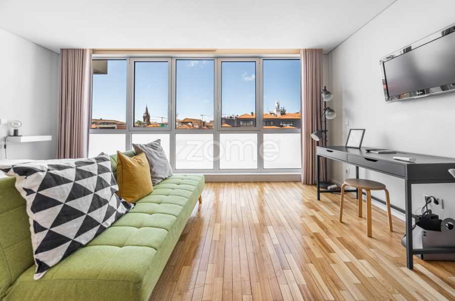 1 bedroom Apartment in Porto, Portugal No. 329299