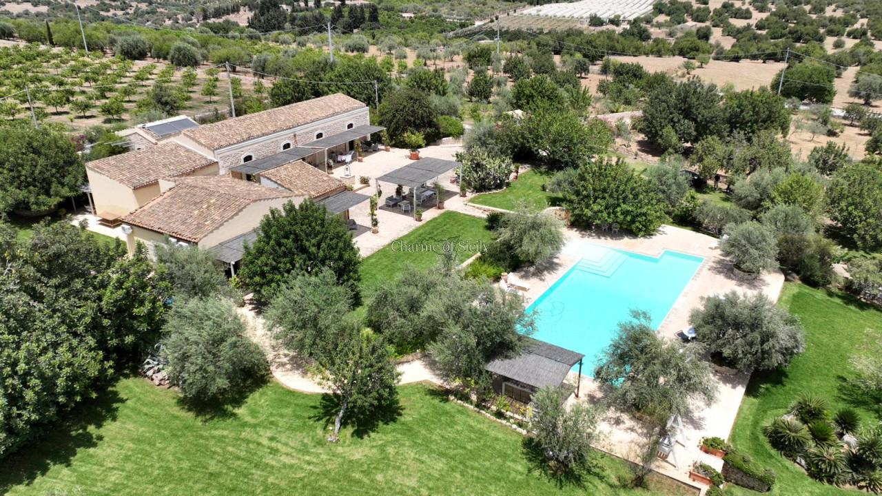 10غرفة فيلا في Noto, Italy رقم 232718