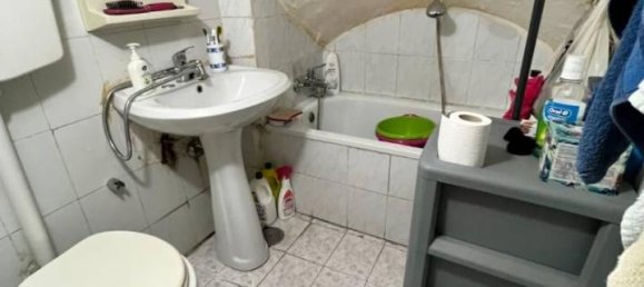 Studio in Naples, Italy No. 35963 6