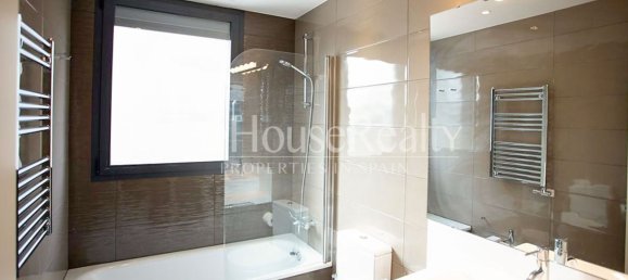 3 bedrooms Apartment in Sant Marti, Spain No. 77532 15