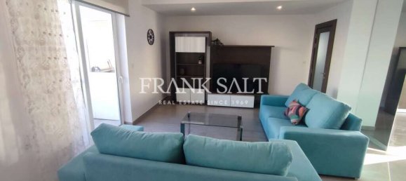 3 bedrooms Penthouse in Sliema, Malta No. 8865 4