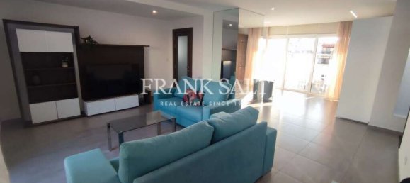 3 bedrooms Penthouse in Sliema, Malta No. 8865 8
