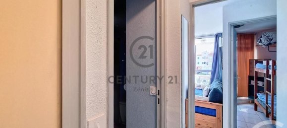 2-salle Appartement à Le Barcarès, France No. 197445 8