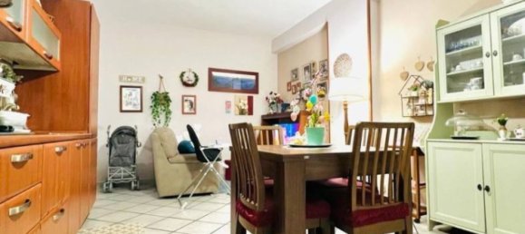 2 bedrooms Apartment in Naples, Italy No. 329729 4