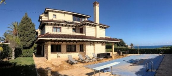 5 bedrooms Villa in Cabo Roig, Spain No. 190496 3