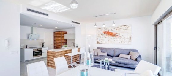 Villa de 3 dormitorios en Villamartin, Spain No. 4195 3