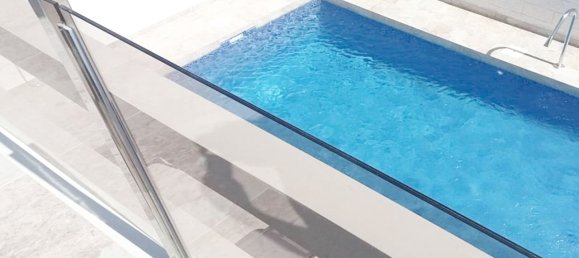 Villa de 3 dormitorios en Villamartin, Spain No. 4195 6