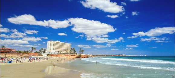 Villa de 3 dormitorios en Villamartin, Spain No. 4195 8