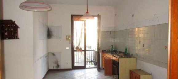 6 rooms Villa in Burago di Molgora, Italy No. 7749 12
