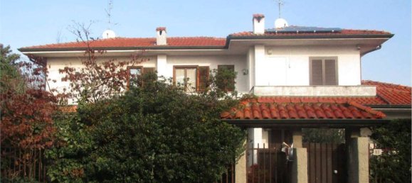 6 rooms Villa in Burago di Molgora, Italy No. 7749 11