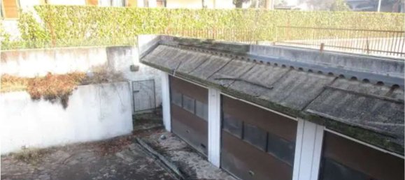 6 rooms Villa in Burago di Molgora, Italy No. 7749 10