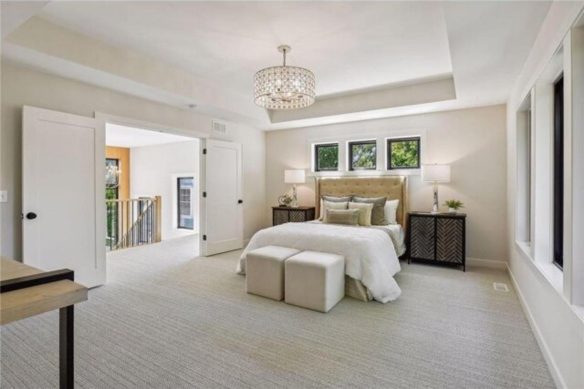 5 bedrooms House in Edina, USA No. 428556