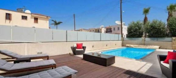 Вилла с 6 спальнями в Пафос, Кипр № 84713 2