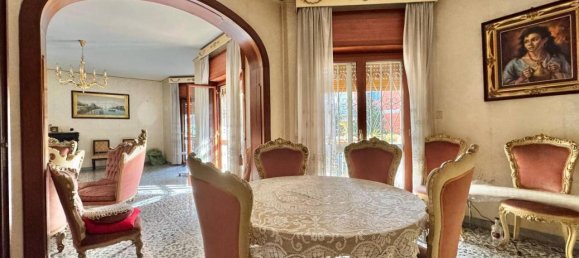 Apartamento de 6 habitaciónes en Naples, Italy No. 32485 8