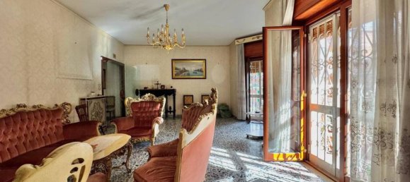 Apartamento de 6 habitaciónes en Naples, Italy No. 32485 14