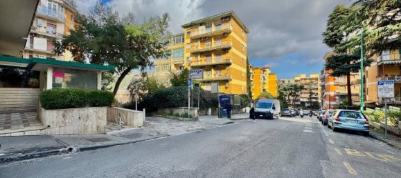 Apartamento de 6 habitaciónes en Naples, Italy No. 32485 47